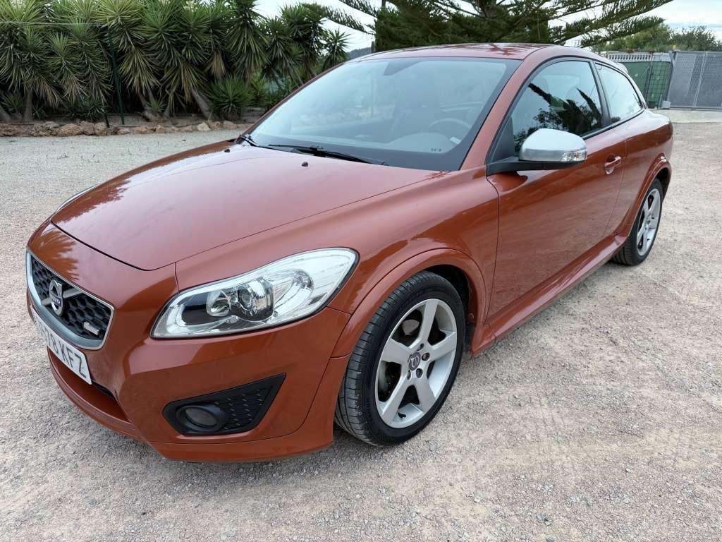 Volvo C30 1.6 R-Design - foto 1