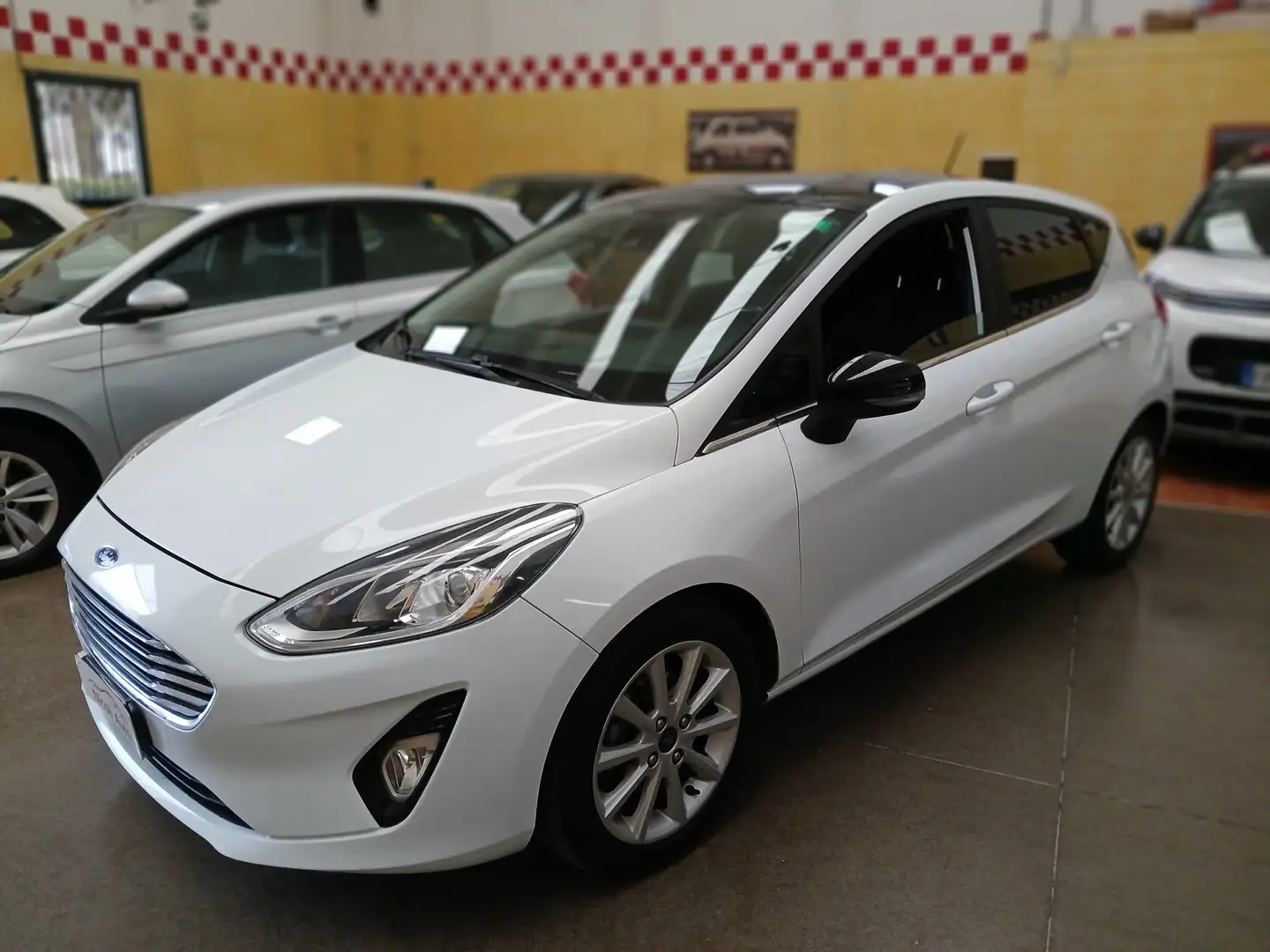 Ford Fiesta Fiesta 5p 1.0 ecoboost Titanium 100cv Wit - 1