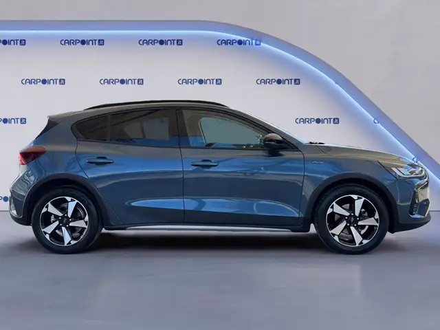 Ford Focus view 6