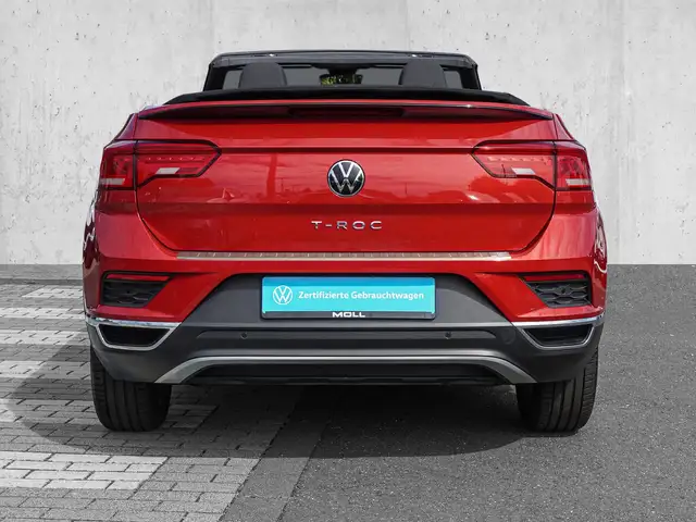 Volkswagen T-Roc view 6