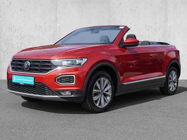 Volkswagen T-Roc view 2