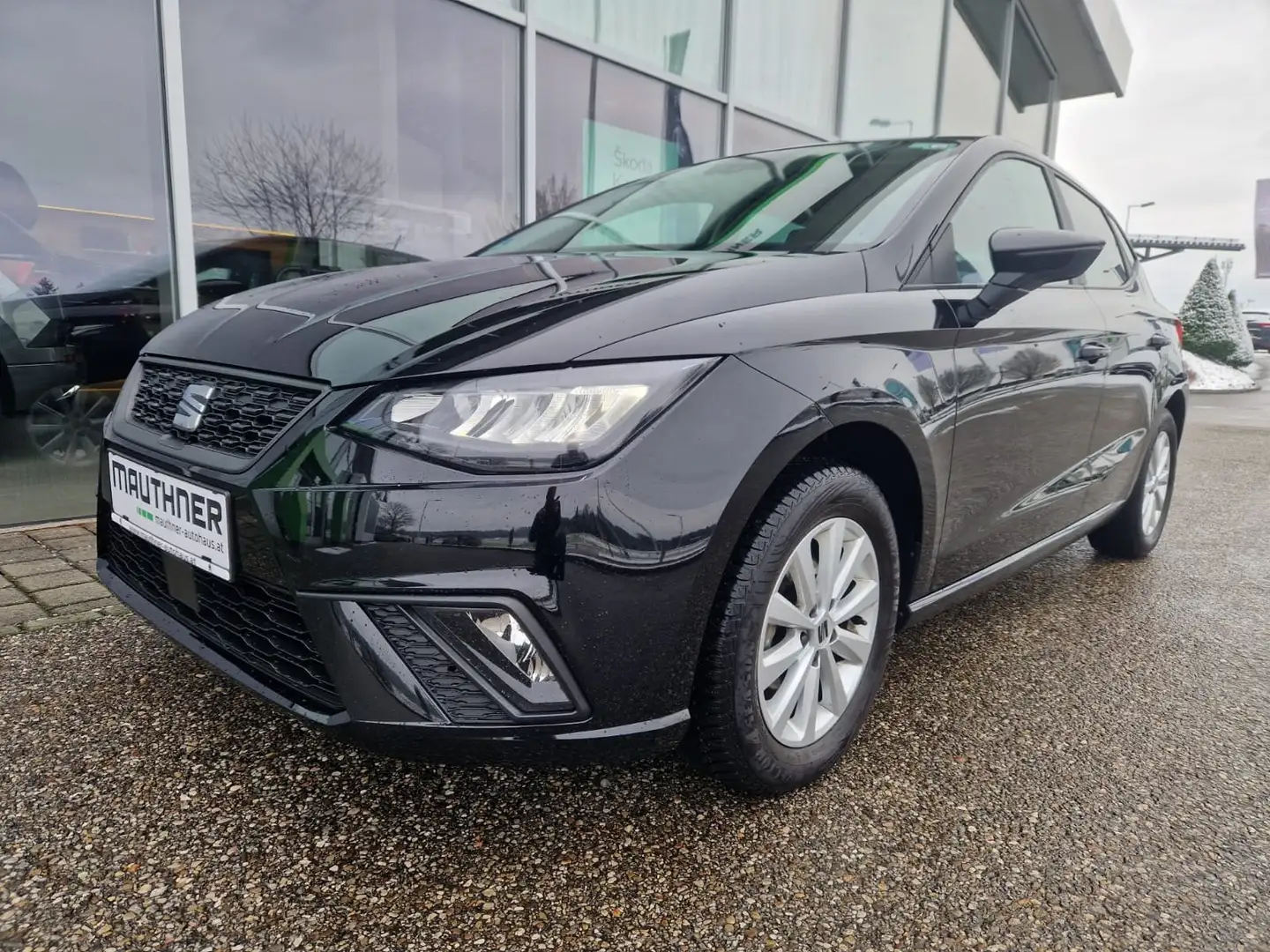 SEAT Ibiza Style Schwarz - 1