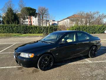 S60 I 2004 2.4 d5 Momentum 163cv