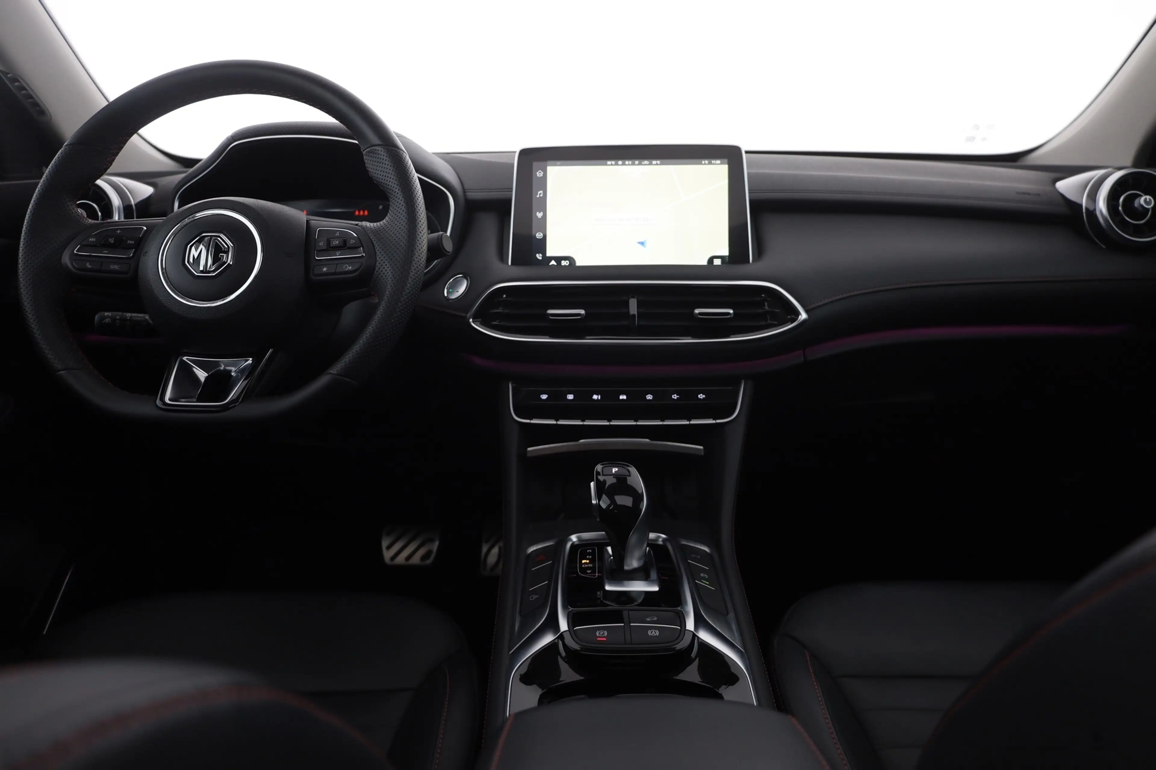 MG HS 1.5 Luxury LED Panorama ACC 360° Leder DAB — photo 10