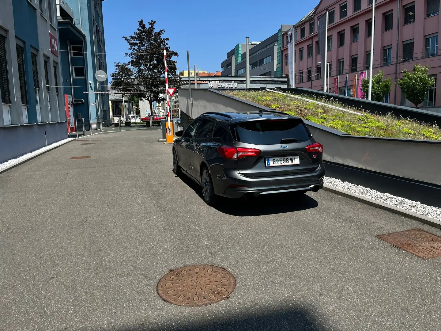 Ford Focus Ford Focus ST Turnier 2.3 EcoBoost Grau - 2