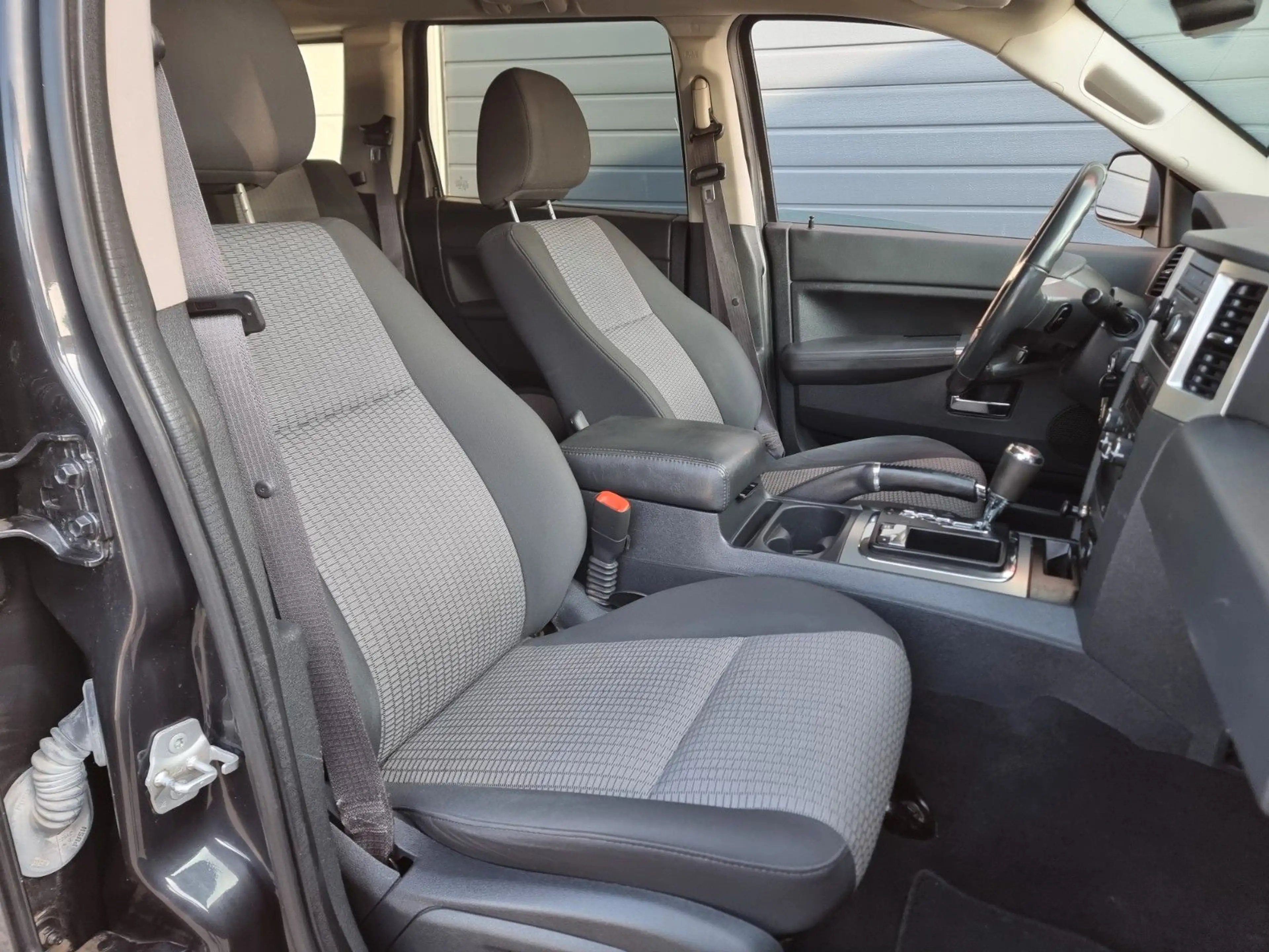 Jeep Grand Cherokee 3.0 CRD Laredo/AHK/ BF Goodrich A — photo 15