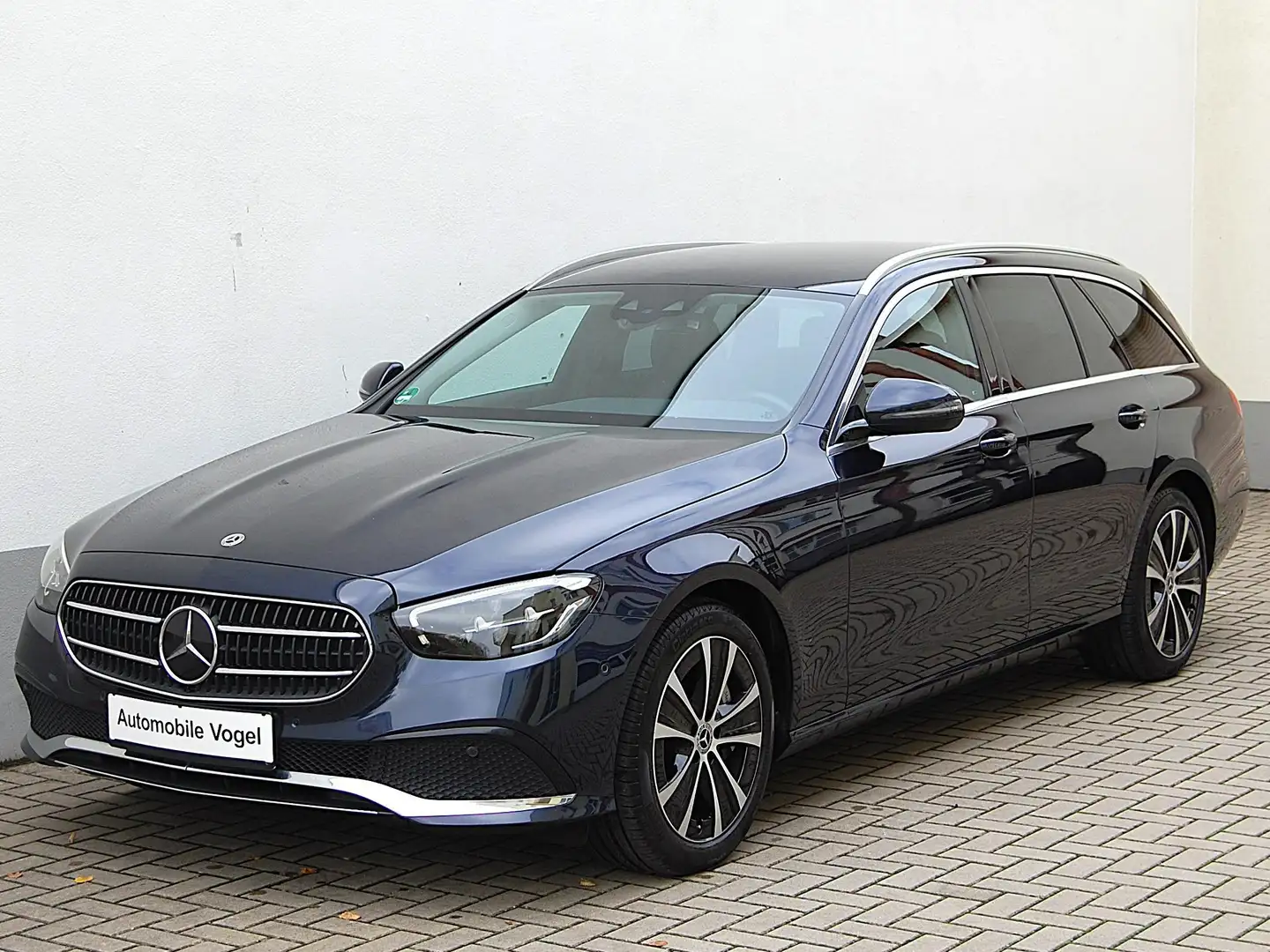 Mercedes-Benz E 300 de T 9G-Tronic Avantgarde -sehr gepflegt- Blau - 1