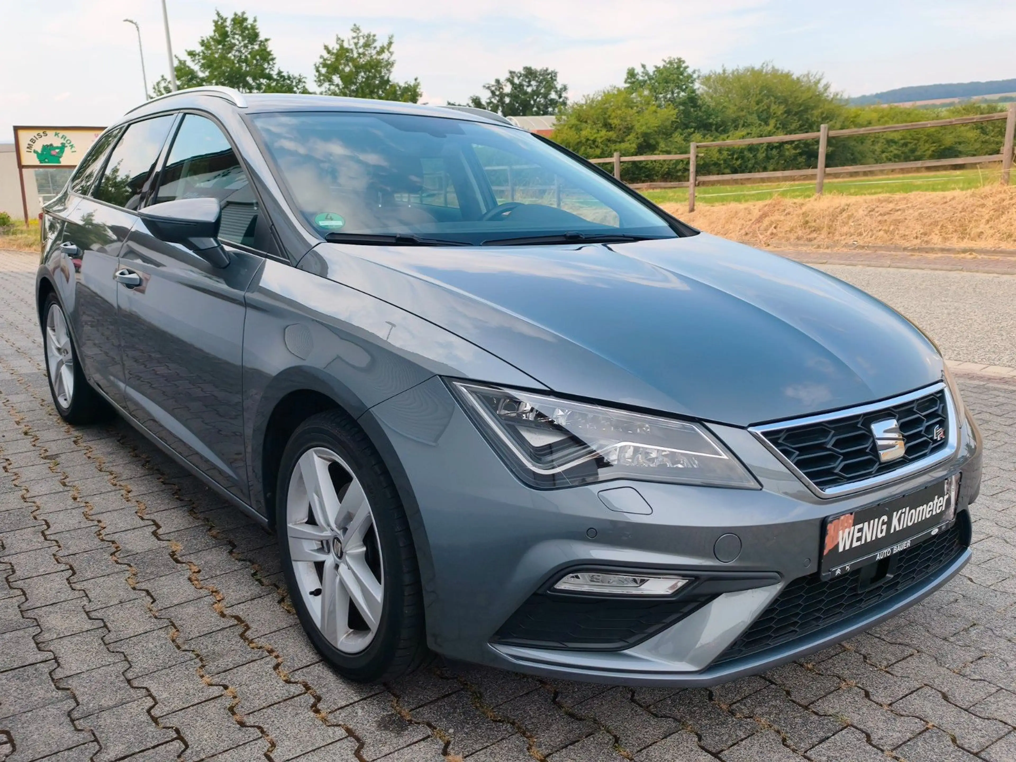 SEAT Leon ST FR, LED, PDC, NAVI, TEMPOMAT, TÜV NEU — photo 4