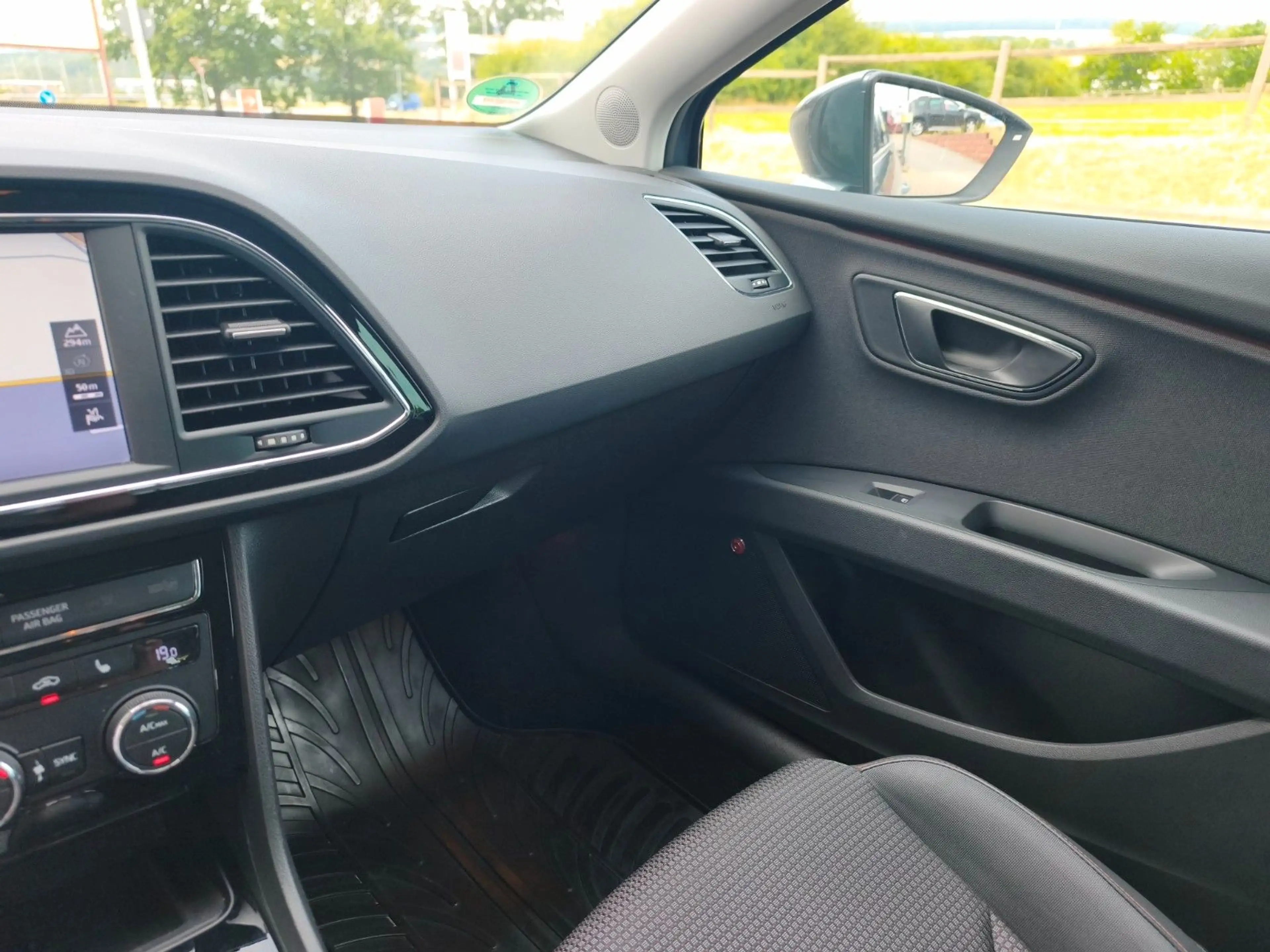 SEAT Leon ST FR, LED, PDC, NAVI, TEMPOMAT, TÜV NEU — photo 30