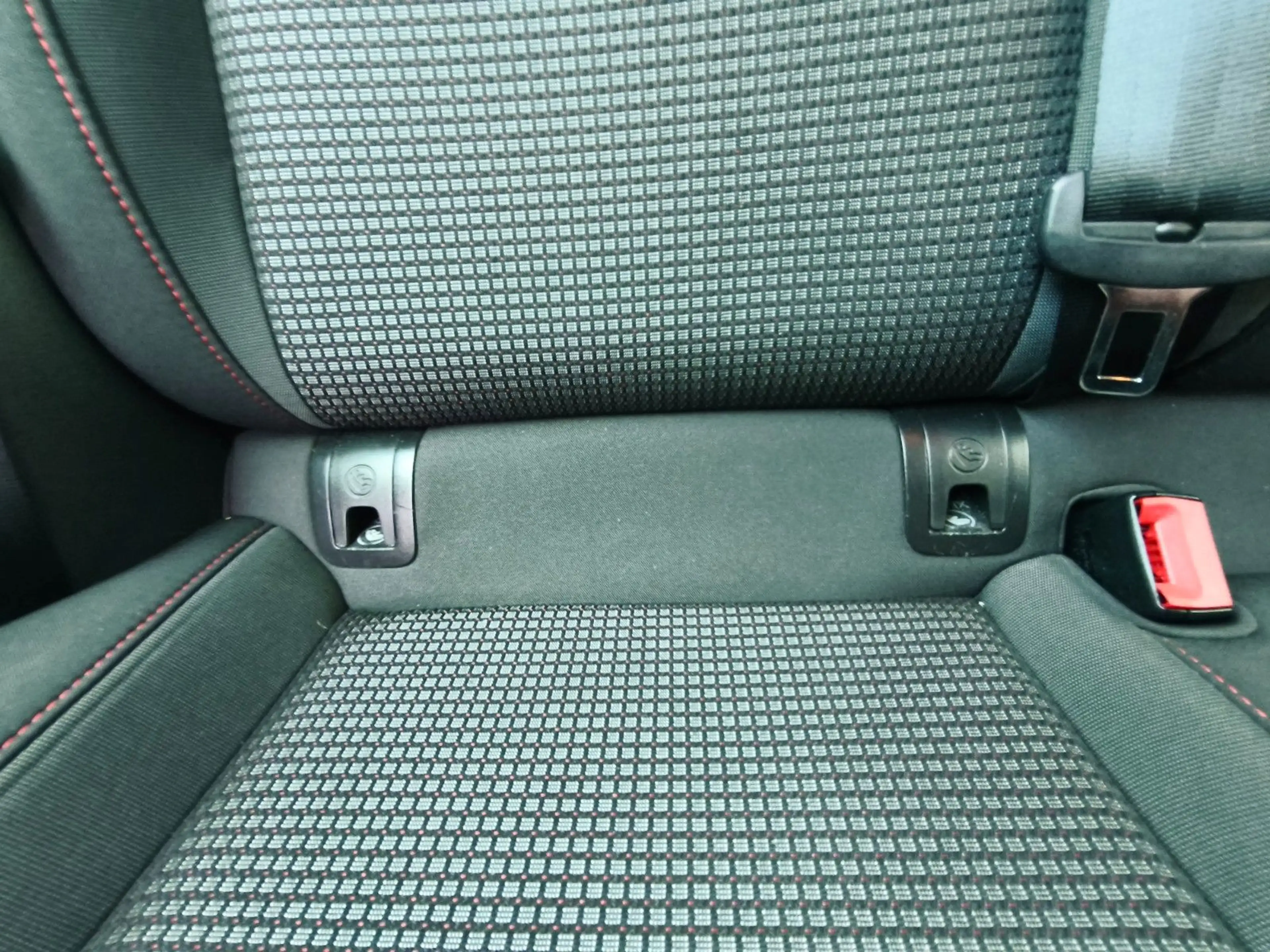 SEAT Leon ST FR, LED, PDC, NAVI, TEMPOMAT, TÜV NEU — photo 34