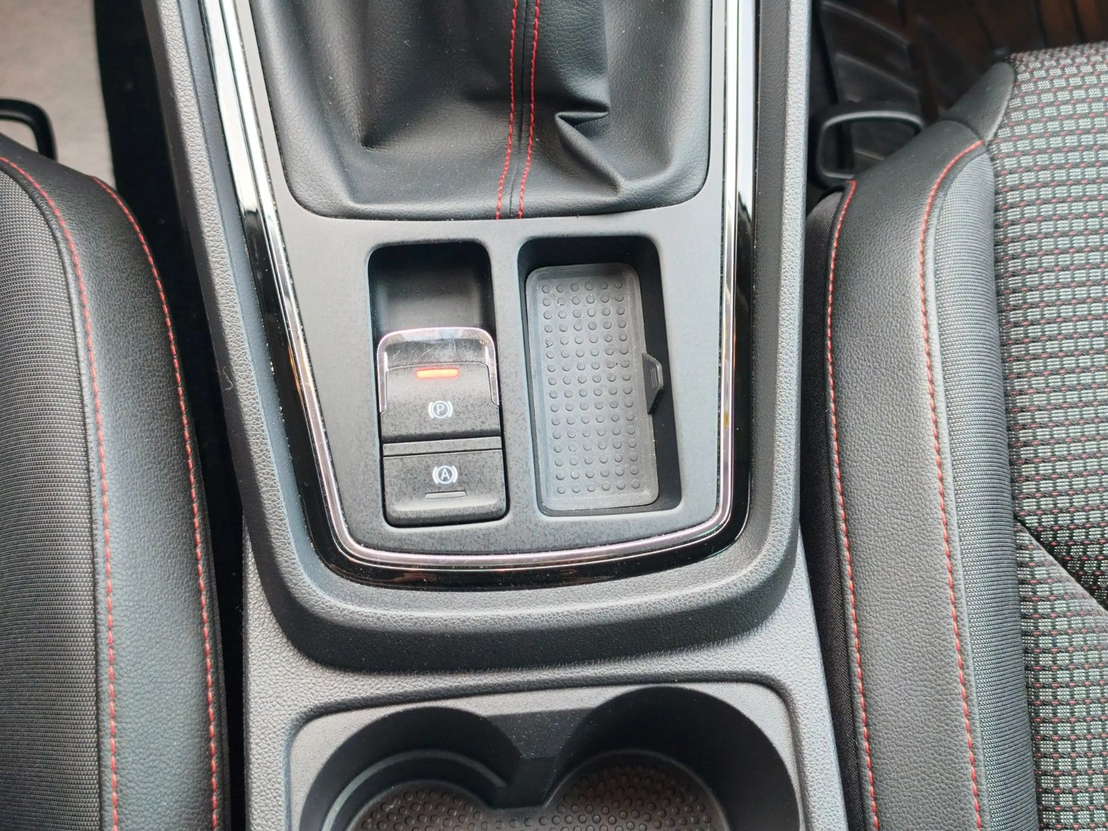 SEAT Leon ST FR, LED, PDC, NAVI, TEMPOMAT, TÜV NEU — photo 24