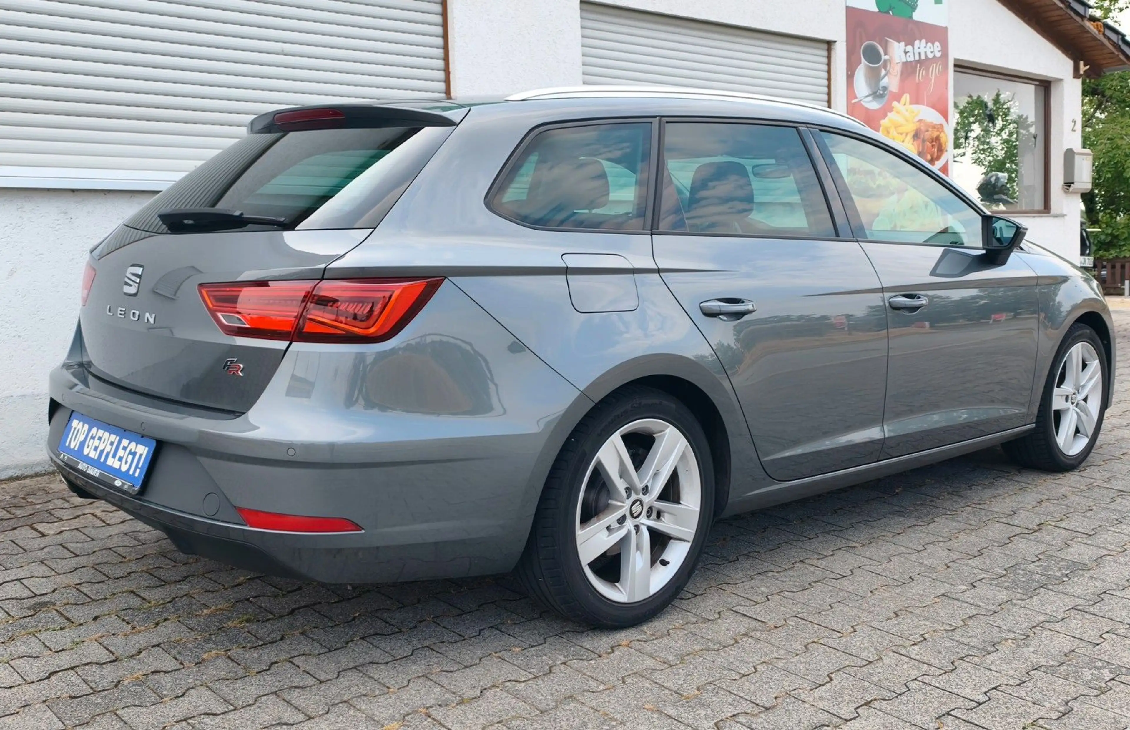SEAT Leon ST FR, LED, PDC, NAVI, TEMPOMAT, TÜV NEU — photo 9