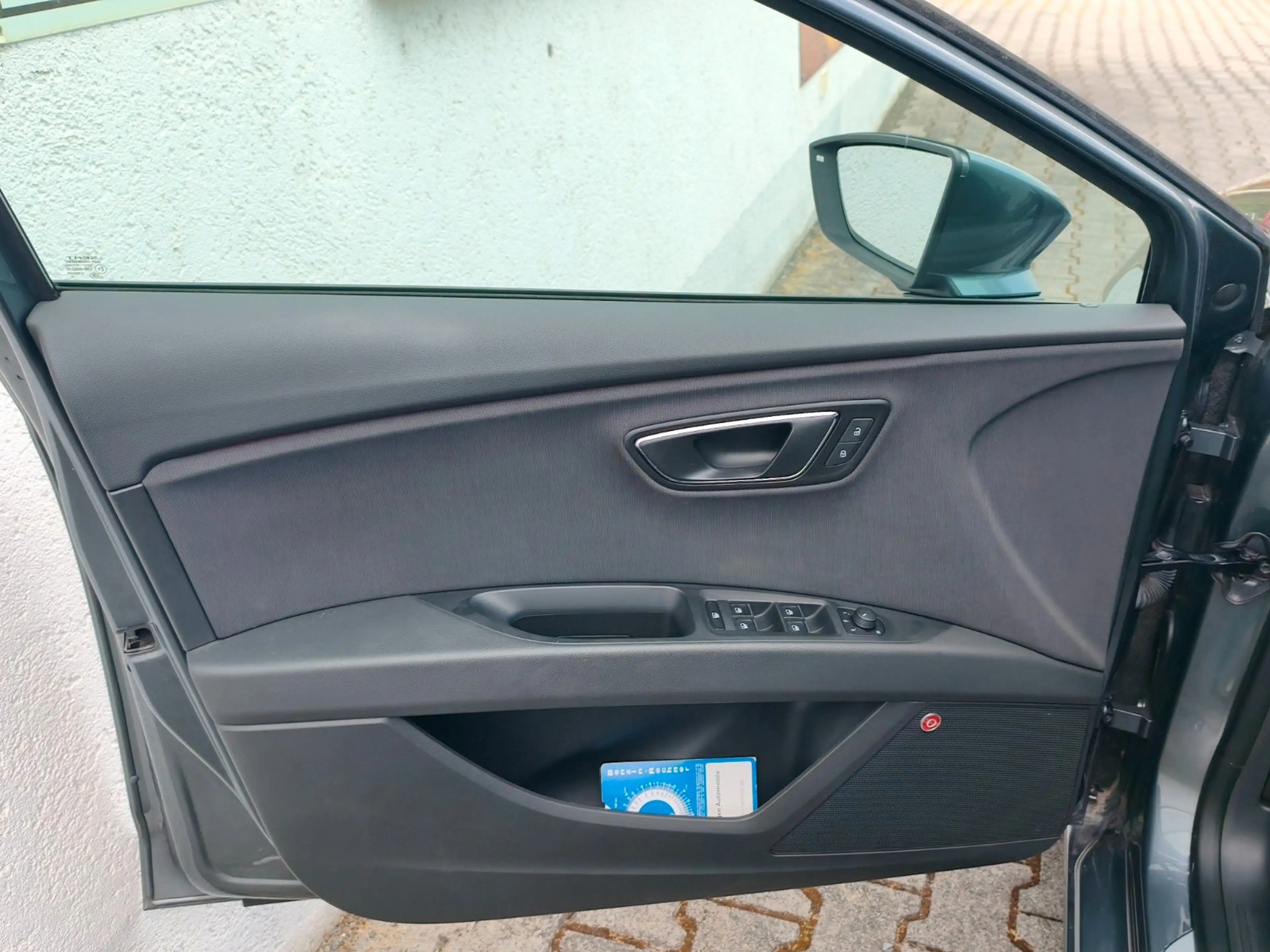 SEAT Leon ST FR, LED, PDC, NAVI, TEMPOMAT, TÜV NEU — photo 10