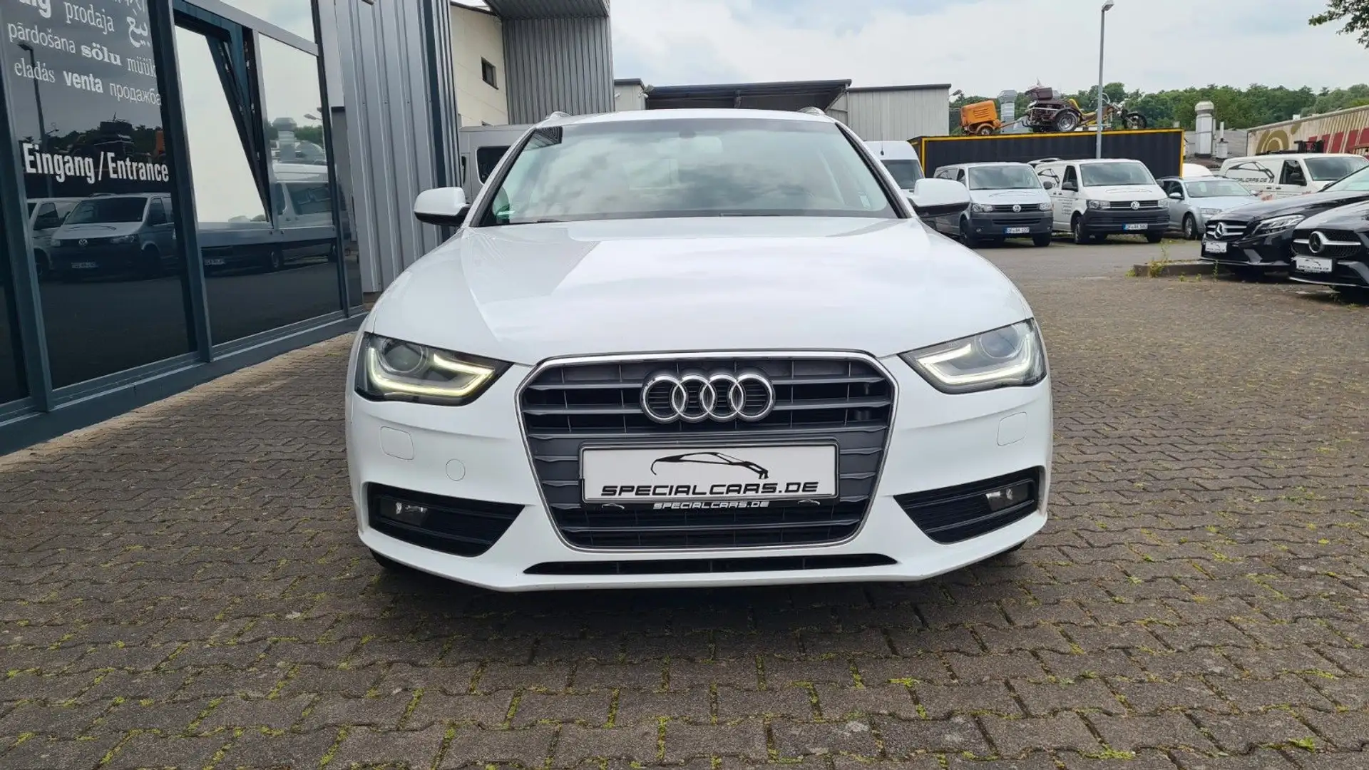 Audi A4 Avant Ambiente 1.8 - NAVI - XENON - Weiß - 2