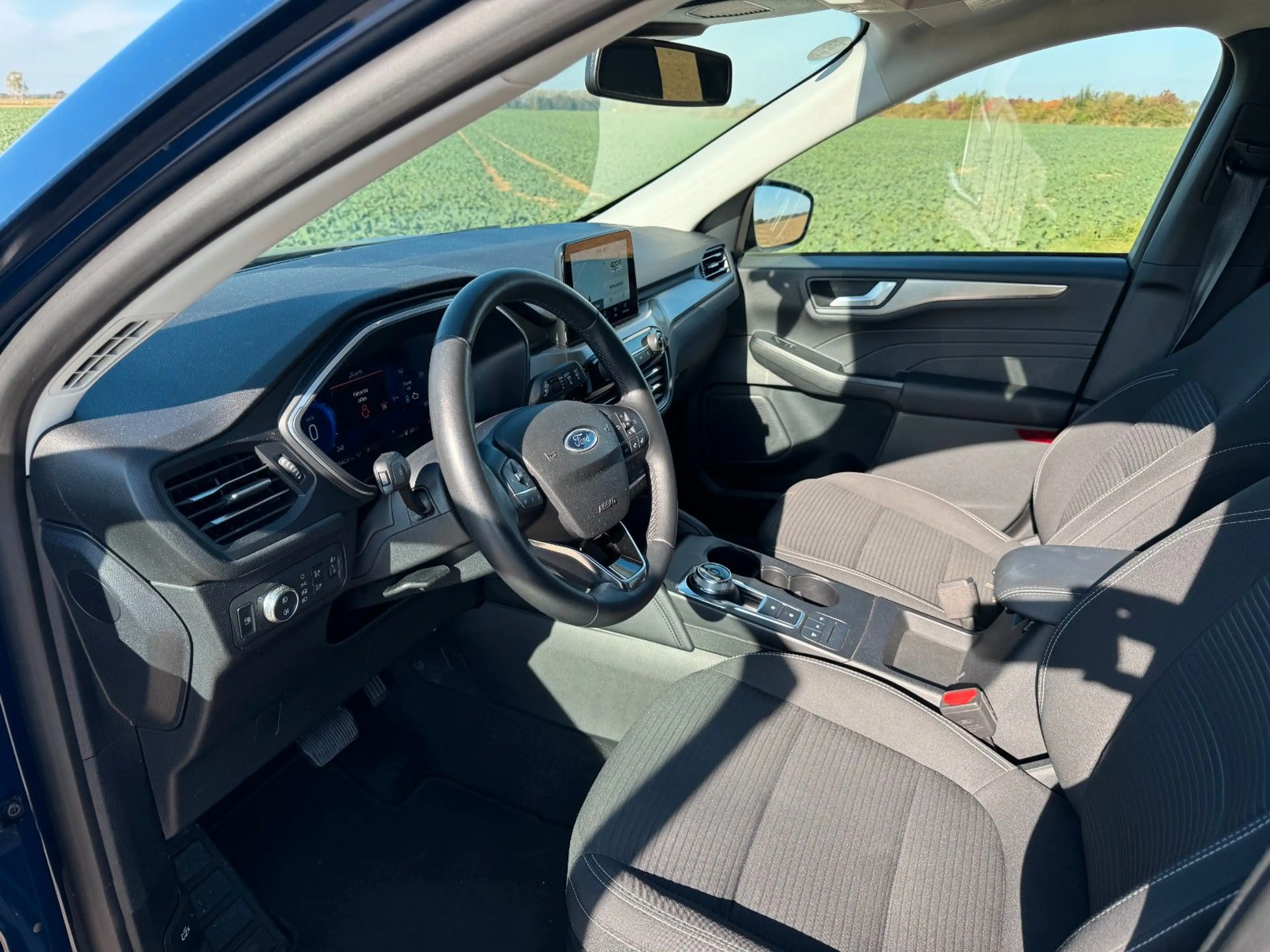 Ford Kuga Plug-In Hybrid Titanium — photo 5