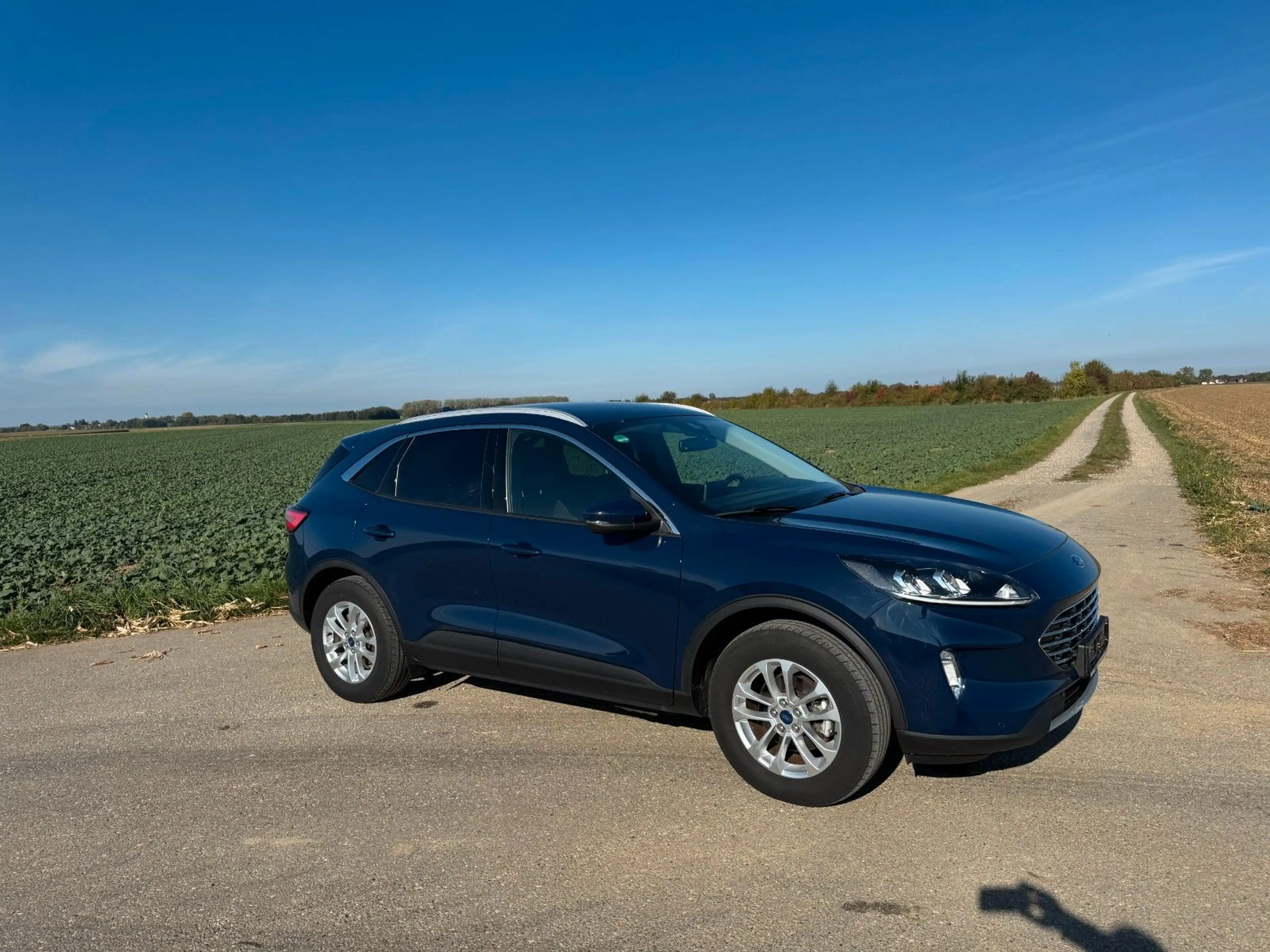 Ford Kuga Plug-In Hybrid Titanium — photo 7