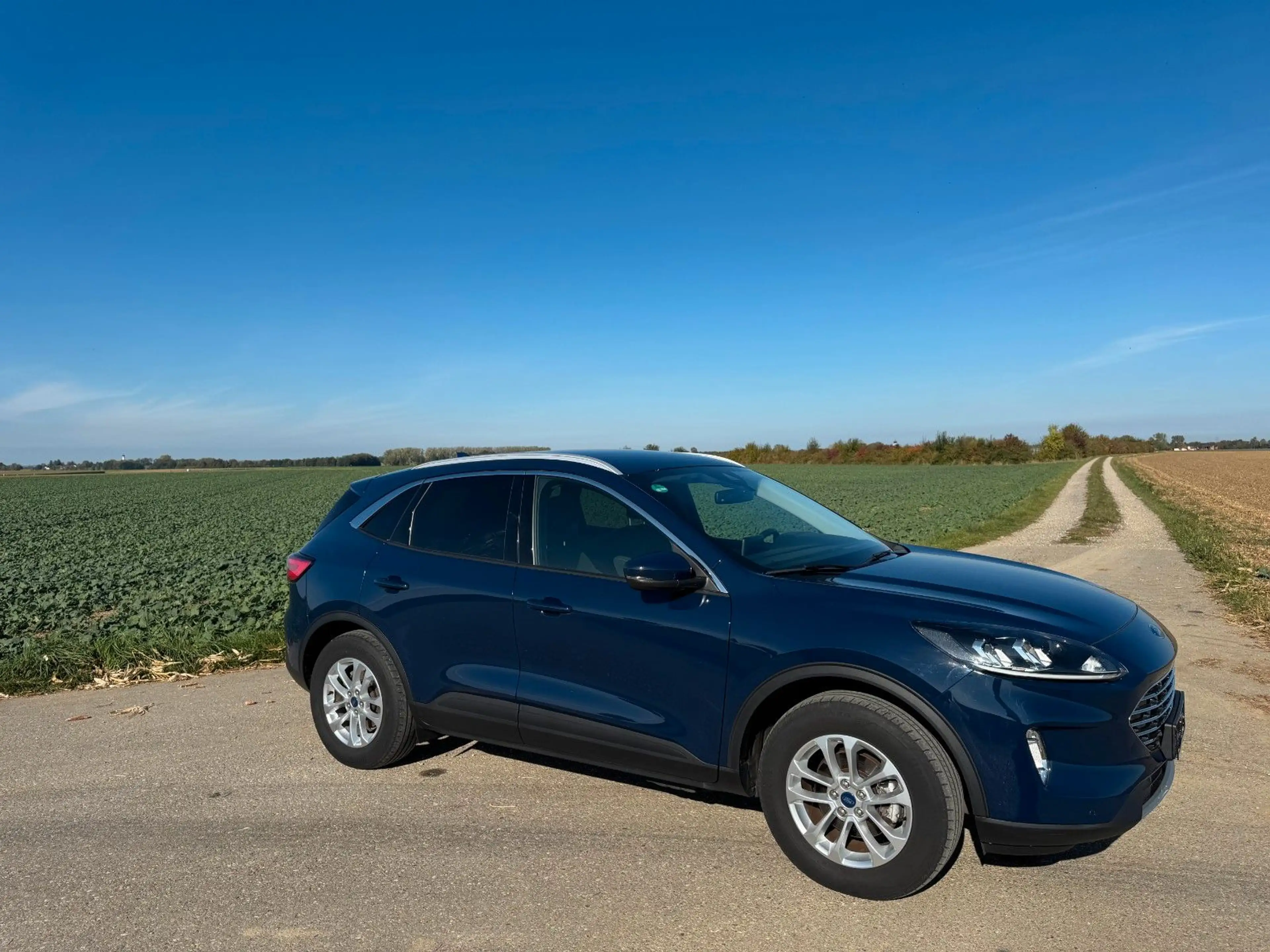Ford Kuga Plug-In Hybrid Titanium — photo 8