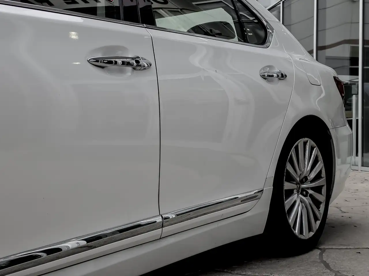 Lexus LS photo Lexus LS