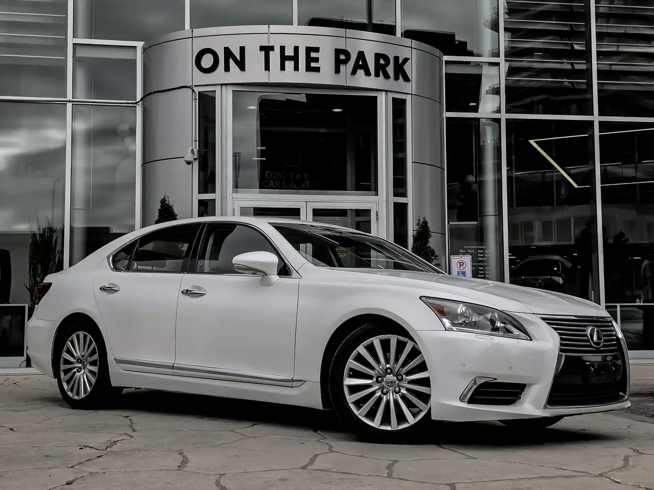 Lexus LS photo Lexus LS