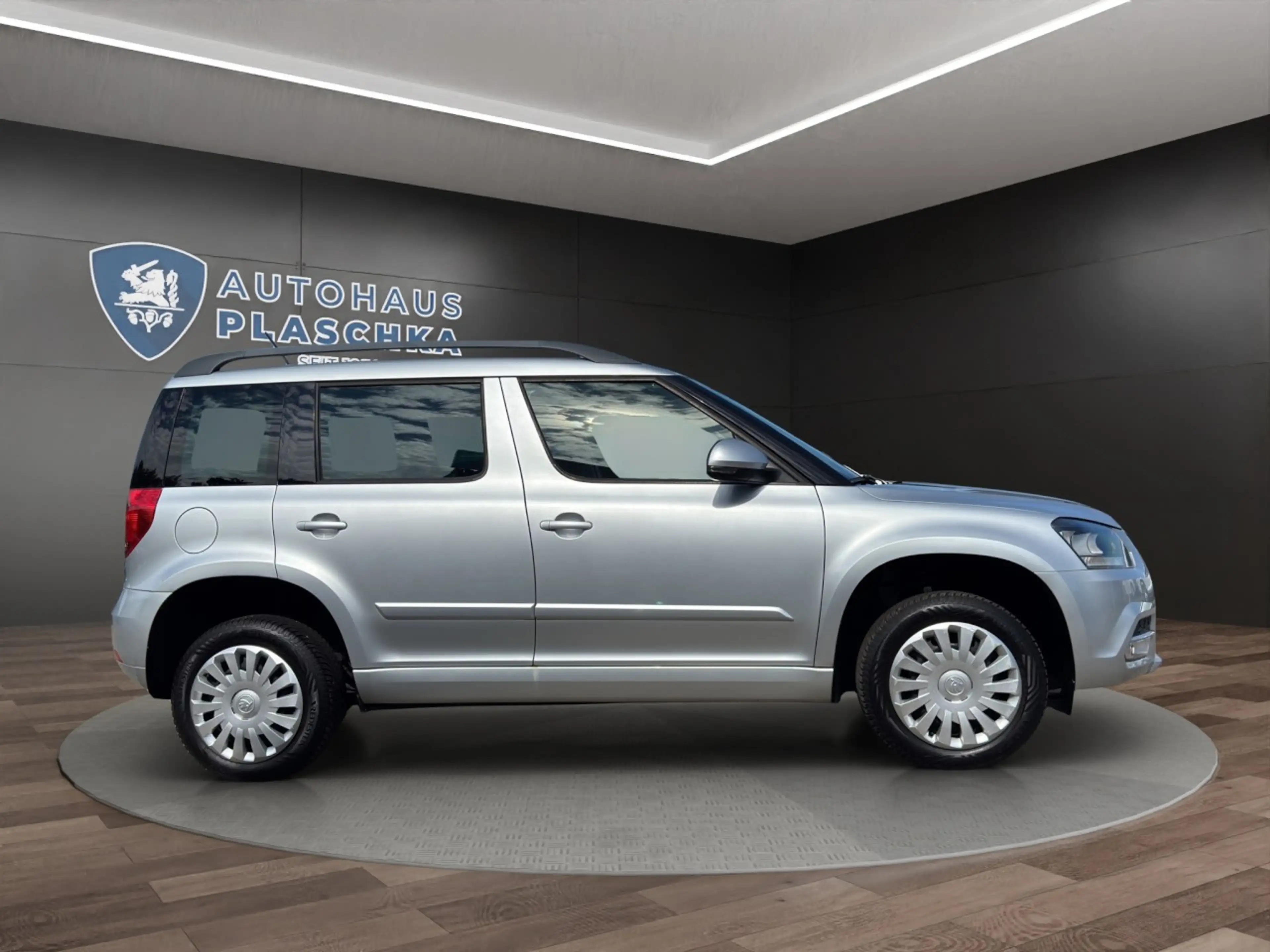 Skoda Yeti 1.2 TSI Cool Edition PDC*SHZ*KLIMA Klima — photo 4
