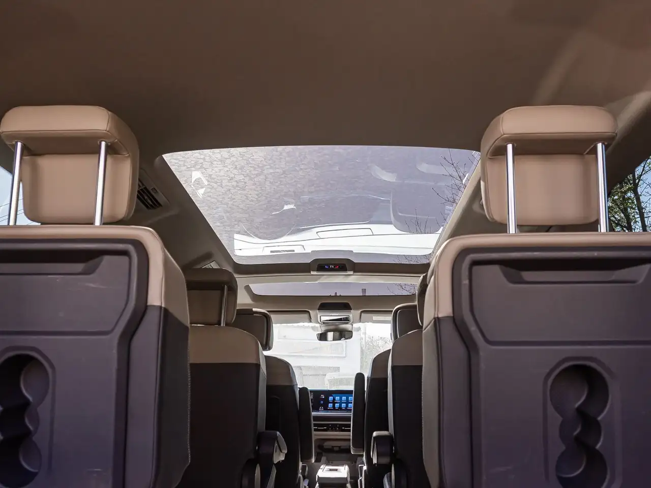 Volkswagen T7 Multivan Multivan 2.0 TSI DSG LÜ "Life" ACC HuD EPH DCC 19