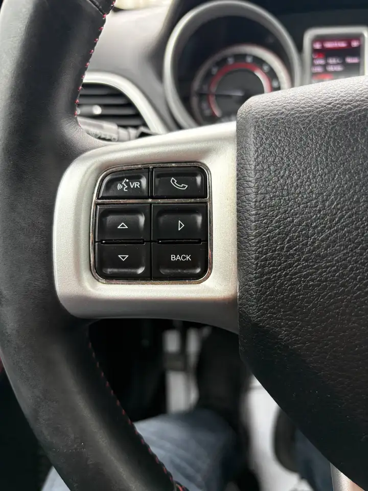 Dodge Journey снимка Dodge Journey