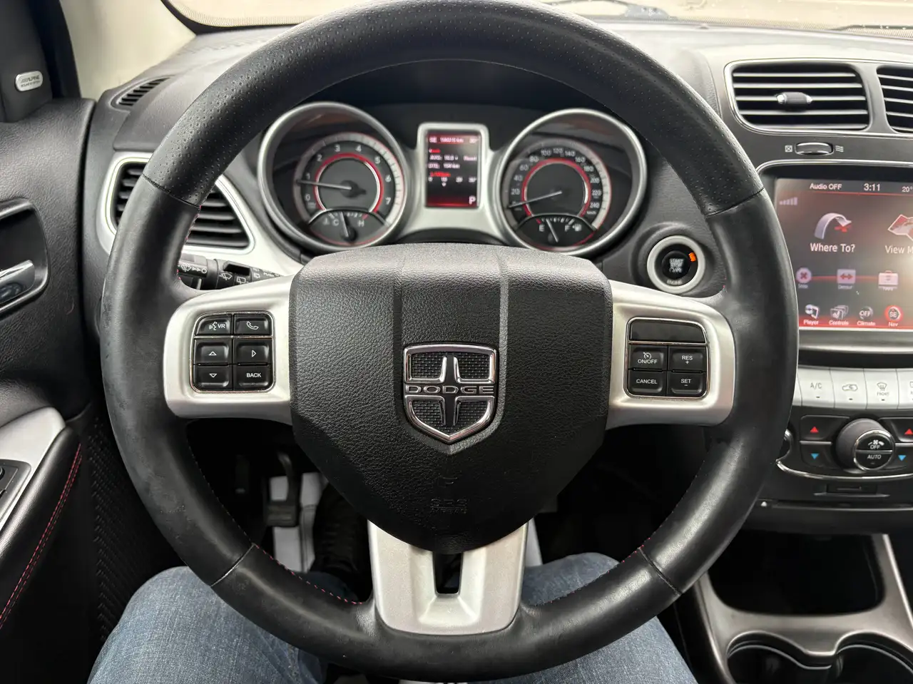 Dodge Journey снимка Dodge Journey