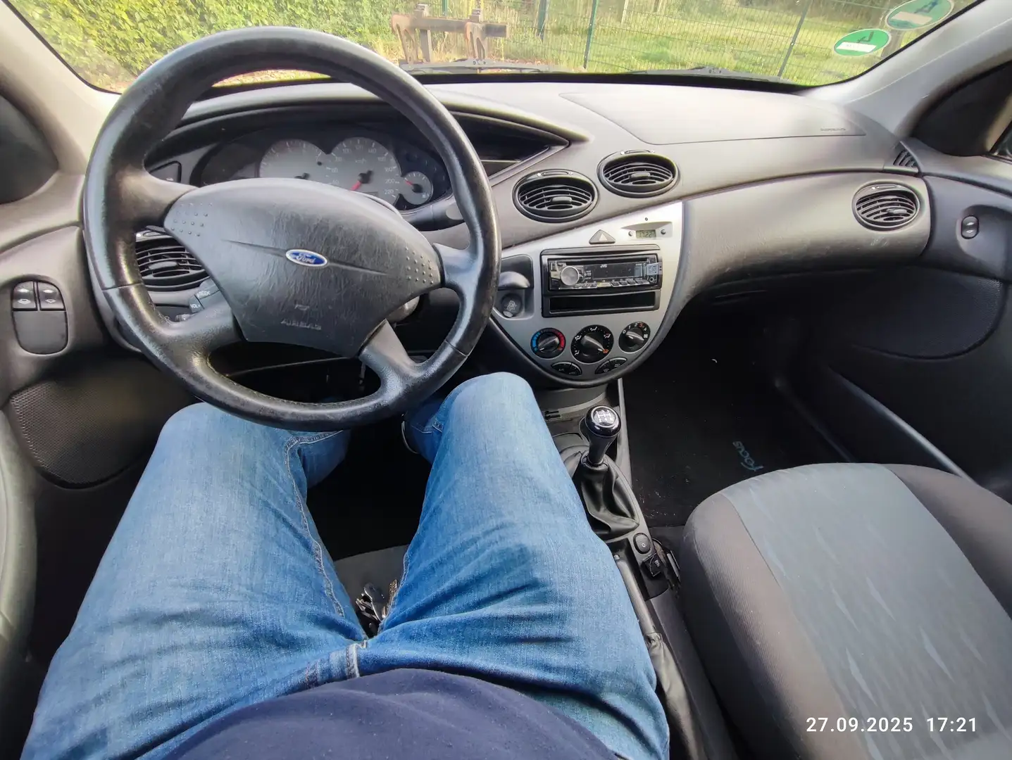 Ford Focus Focus Turnier Ambiente Schwarz - 2