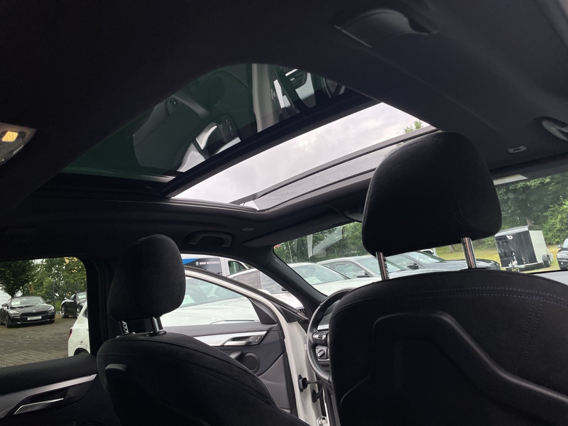 BMW X2 xDrive25d M Sport/ AHK/ Navi/ PanoDach/ PDC/ Autom — photo 15