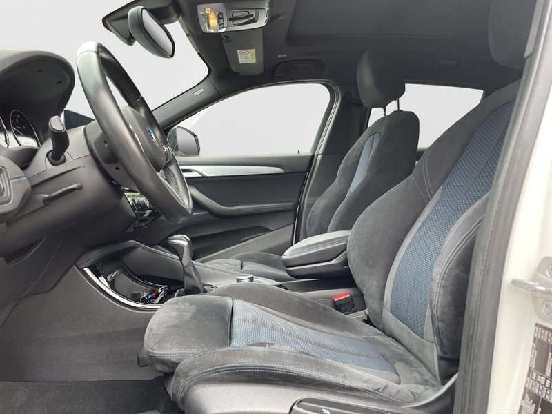 BMW X2 xDrive25d M Sport/ AHK/ Navi/ PanoDach/ PDC/ Autom — photo 11