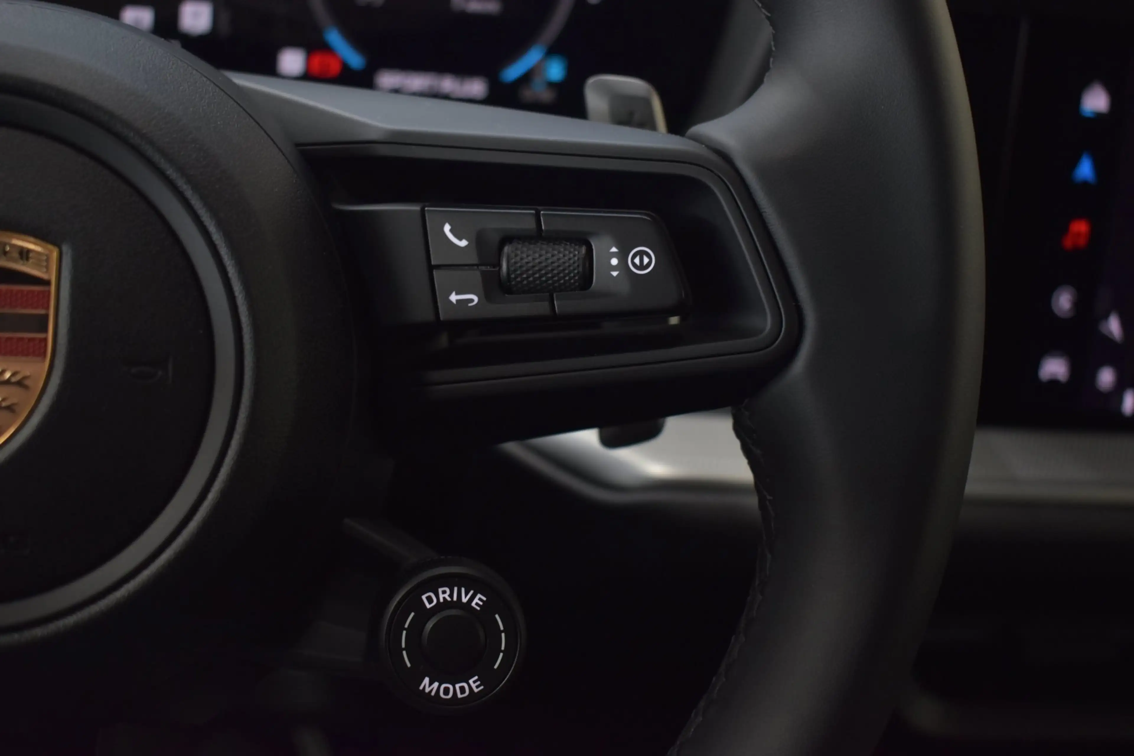 Porsche Cayenne Coupé 3.0 E-Hybrid TURBO GT 470pk | BIJRIJDERSDISP — photo 27