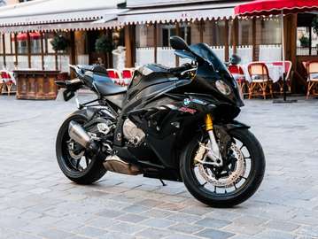 Full Stock / Akrapovič usine / Sapphire Black