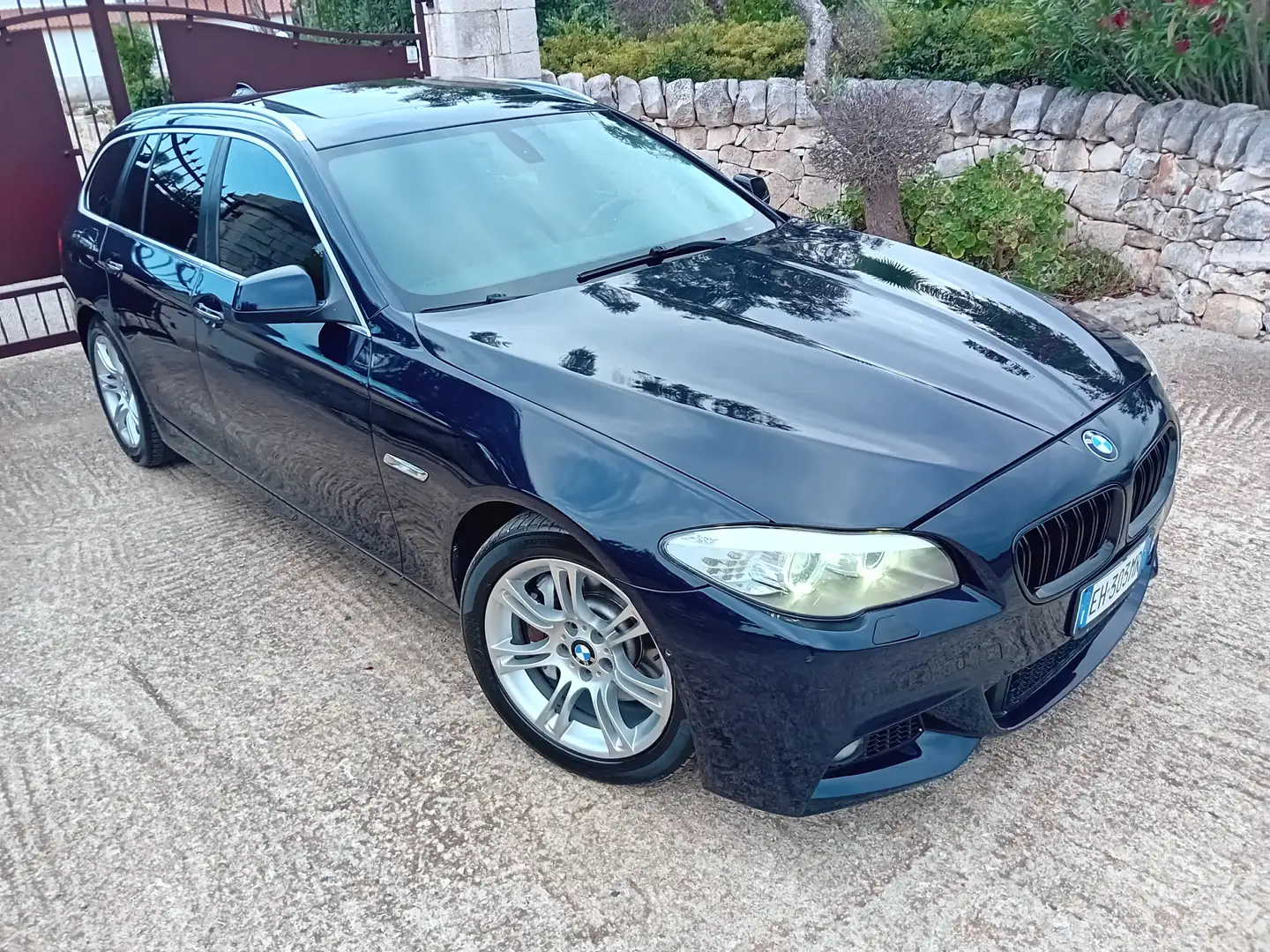 BMW 530 Serie 5 F11 Touring 530d Touring Futura Bleu - 2