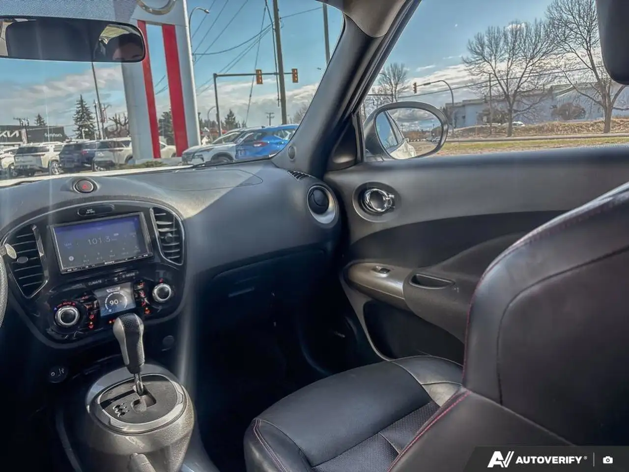 Nissan Juke снимка Nissan Juke