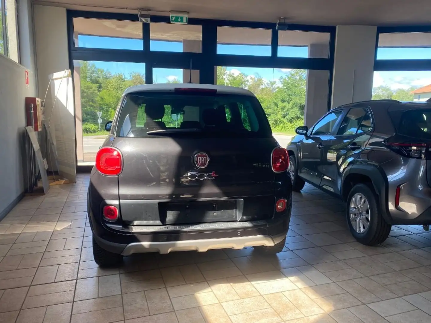 Fiat 500L 1.4 120 Cv  trekking Grijs - 2