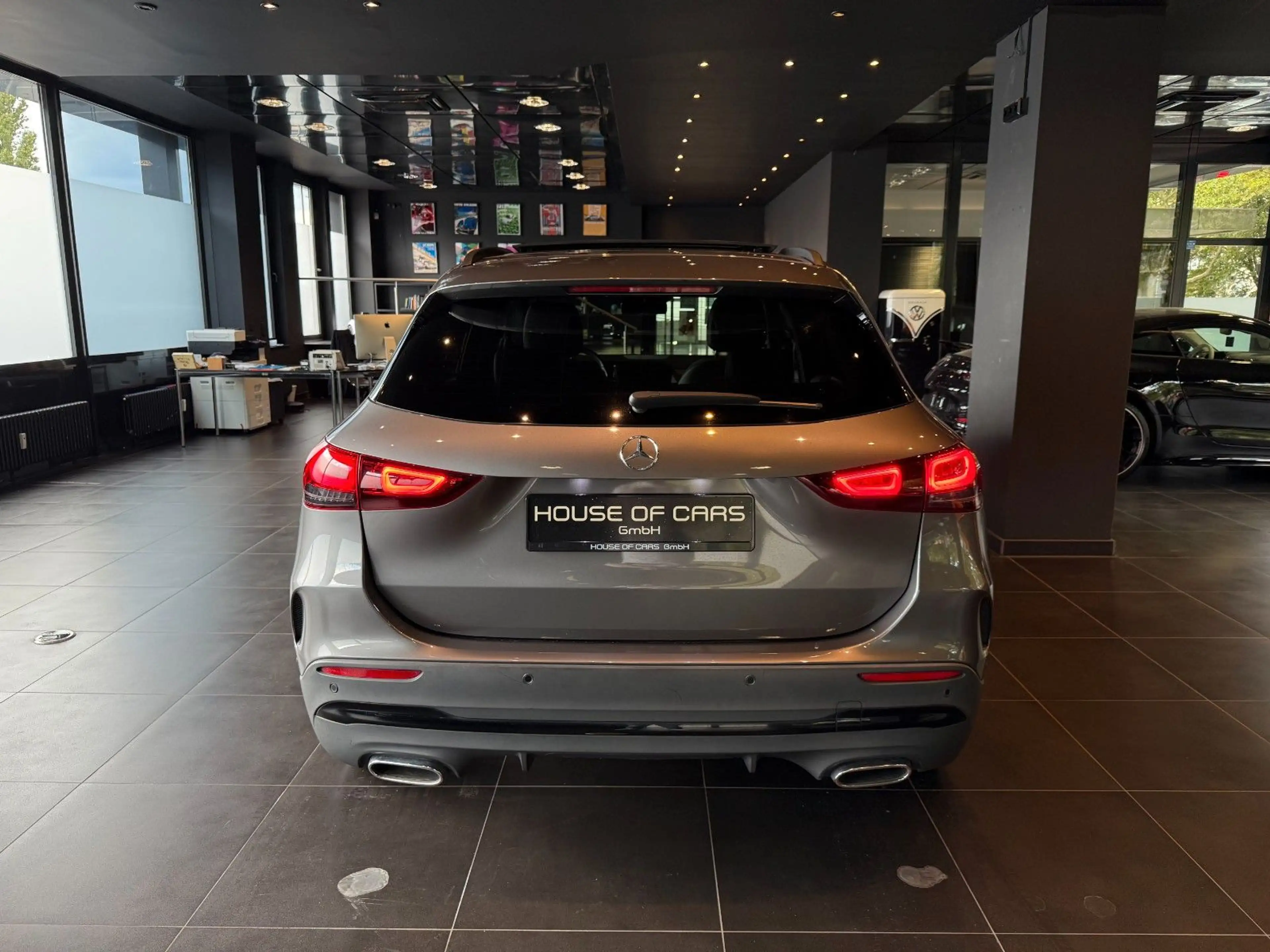 Mercedes-Benz GLA 200 4Matic AMG-Line*Pano*MBUX*Carbon*Kamera — photo 7