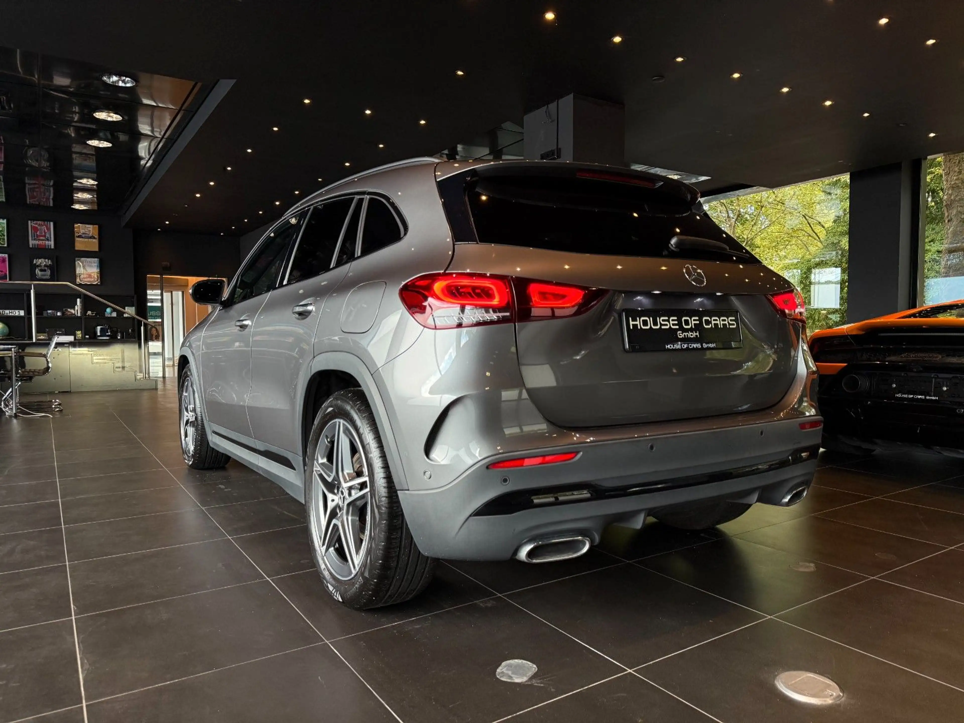Mercedes-Benz GLA 200 4Matic AMG-Line*Pano*MBUX*Carbon*Kamera — photo 10