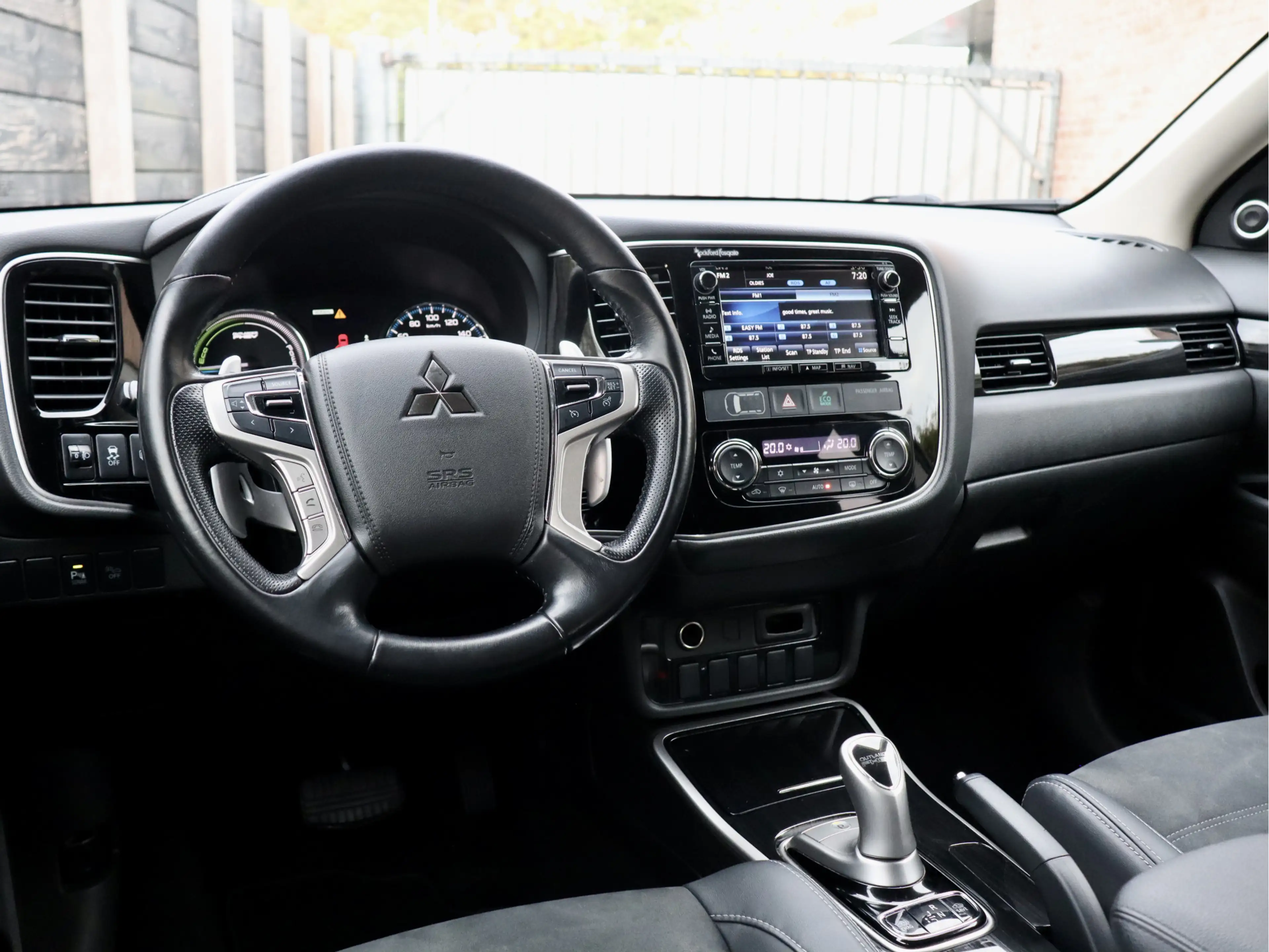 Mitsubishi Outlander 2.0 PHEV Executive Edition NL-auto | bullbar | 20 — photo 15