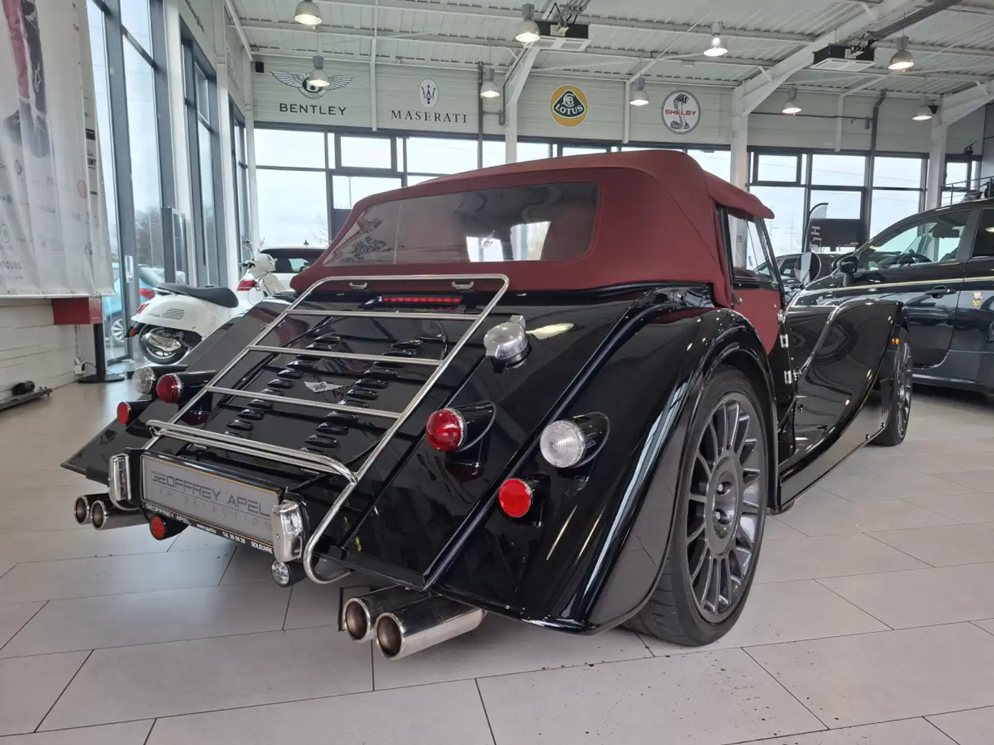 Morgan Plus 8 SPORT BLACK 4.8 V8 BMW 367HP, 1 HAND Schwarz - 2
