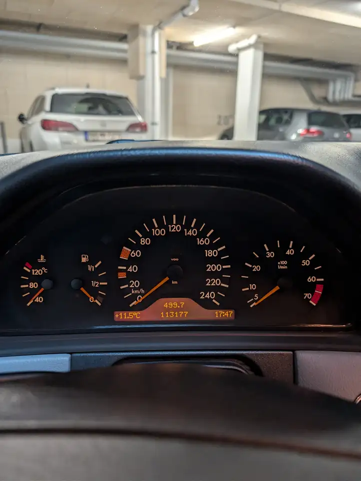 Mercedes-Benz E 240 Avantgarde, foto 10