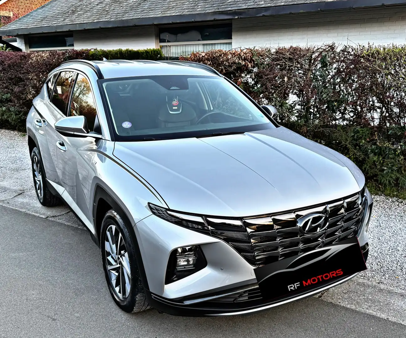 Hyundai TUCSON 1.6 CRDi MHEV Feel DCT Gris - 1