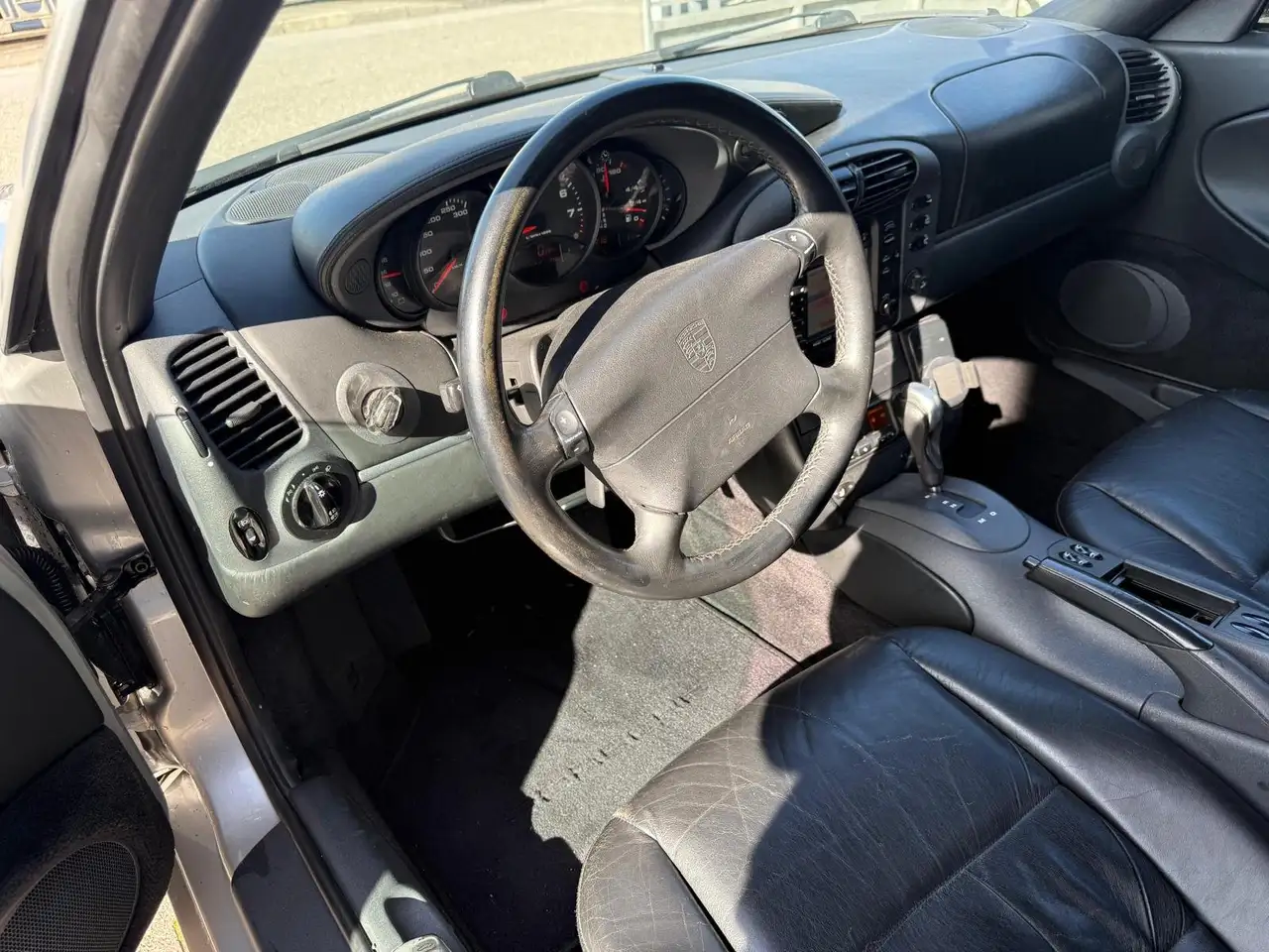 Porsche 996 (911) Carrera Coupe 3.4 Tiptronic *ASI*, foto 9