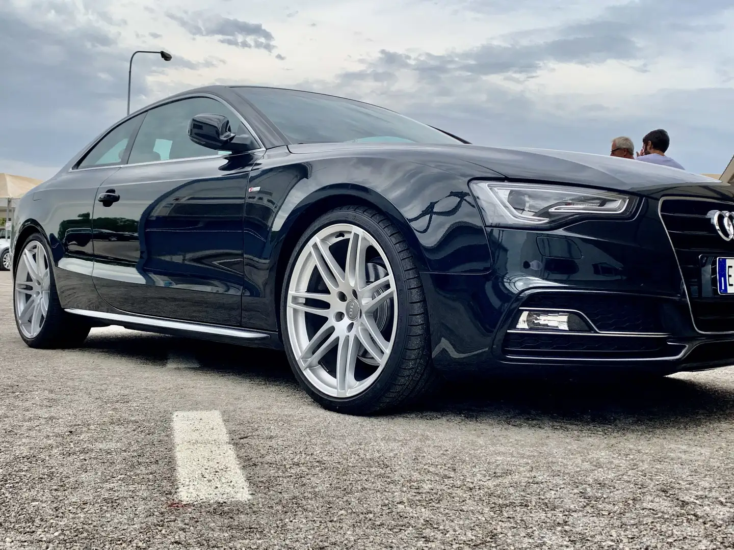 Audi A5 Coupe 2.0 tdi  S-Line - 2