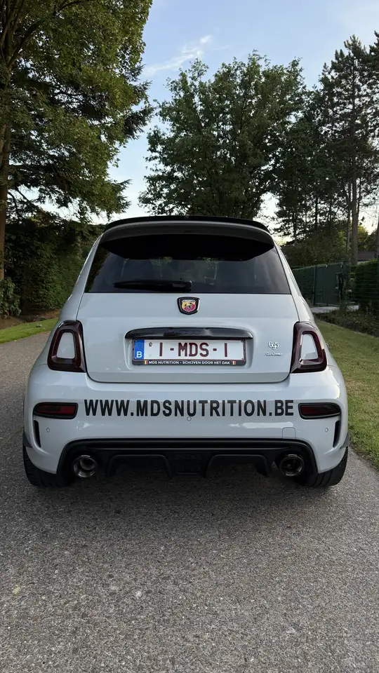 Abarth 695 2023 — фото 14