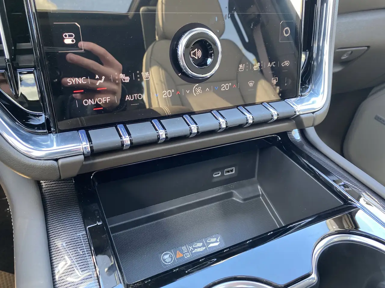 GMC Yukon снимка GMC Yukon