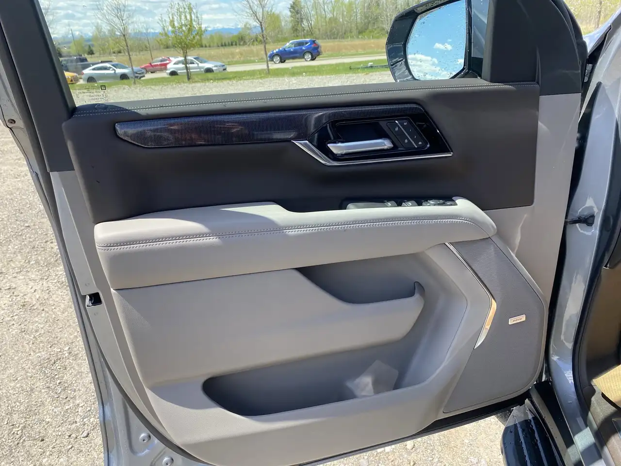GMC Yukon снимка GMC Yukon
