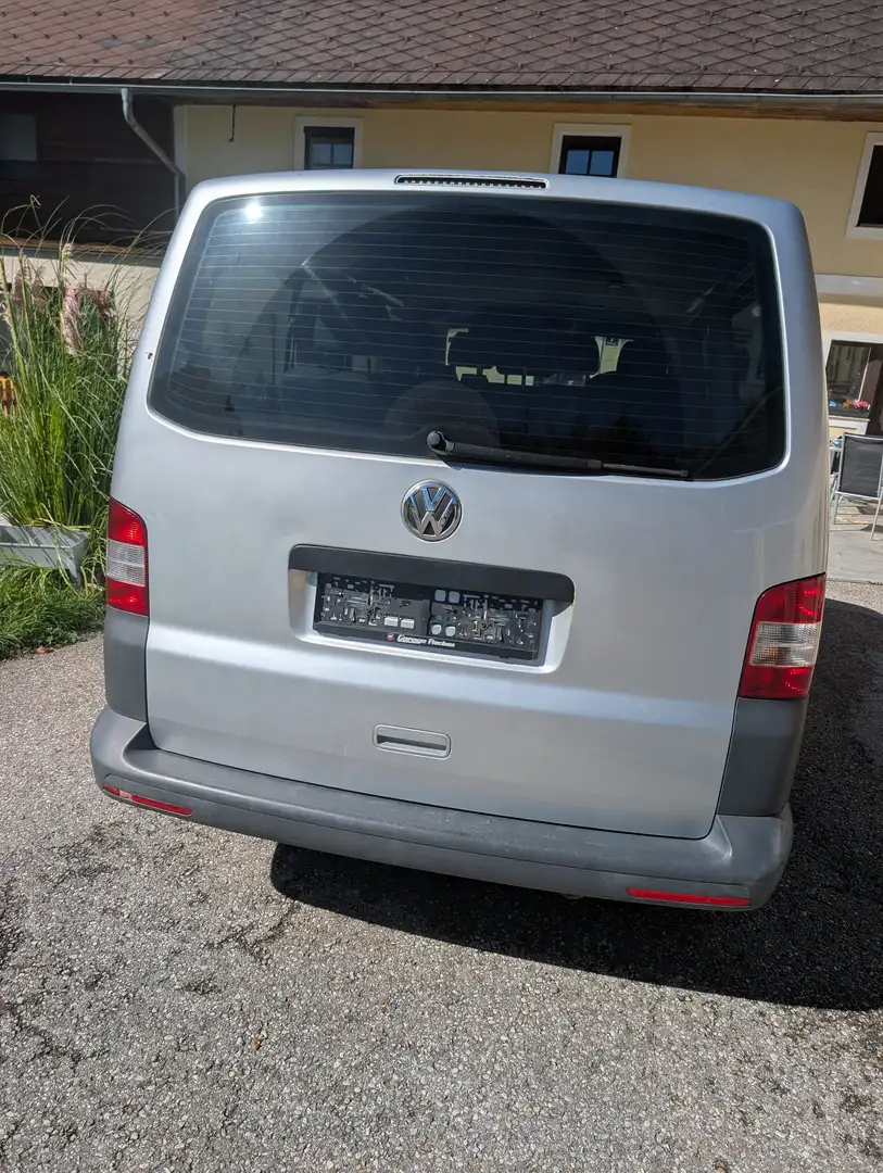 Volkswagen T5 Kombi Kombi 2,0 BMT TDI 4motion D-PF Silber - 2