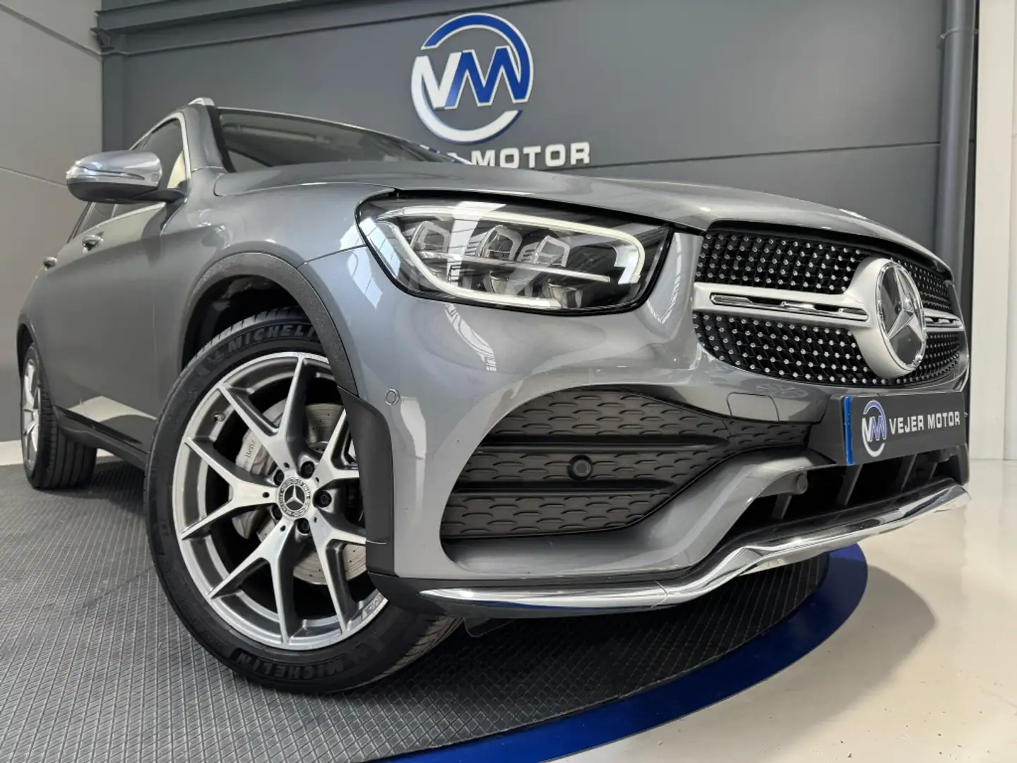 Mercedes-Benz MERCEDES-BENZ Clase GLC Todoterreno  Automático d Gris - 2