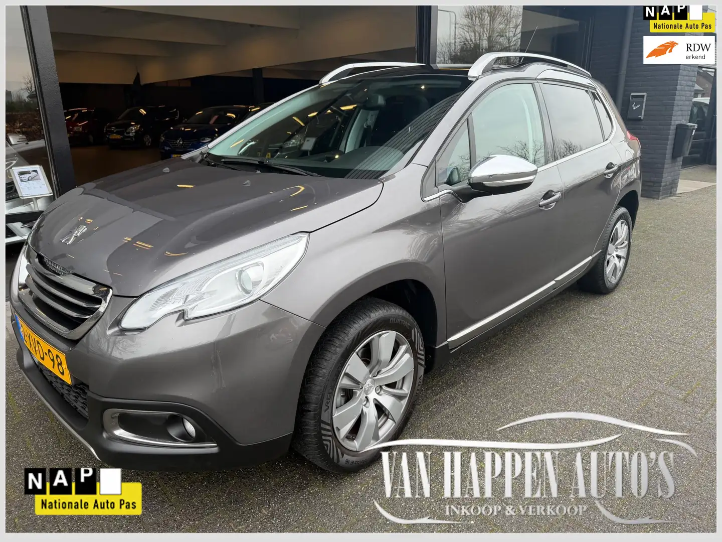 Peugeot 2008 1.2 PureTech Allure / Automaat / apk 2-2027 Grau - 1