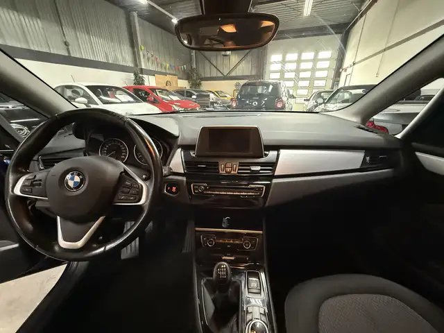 BMW 2 Series view 7